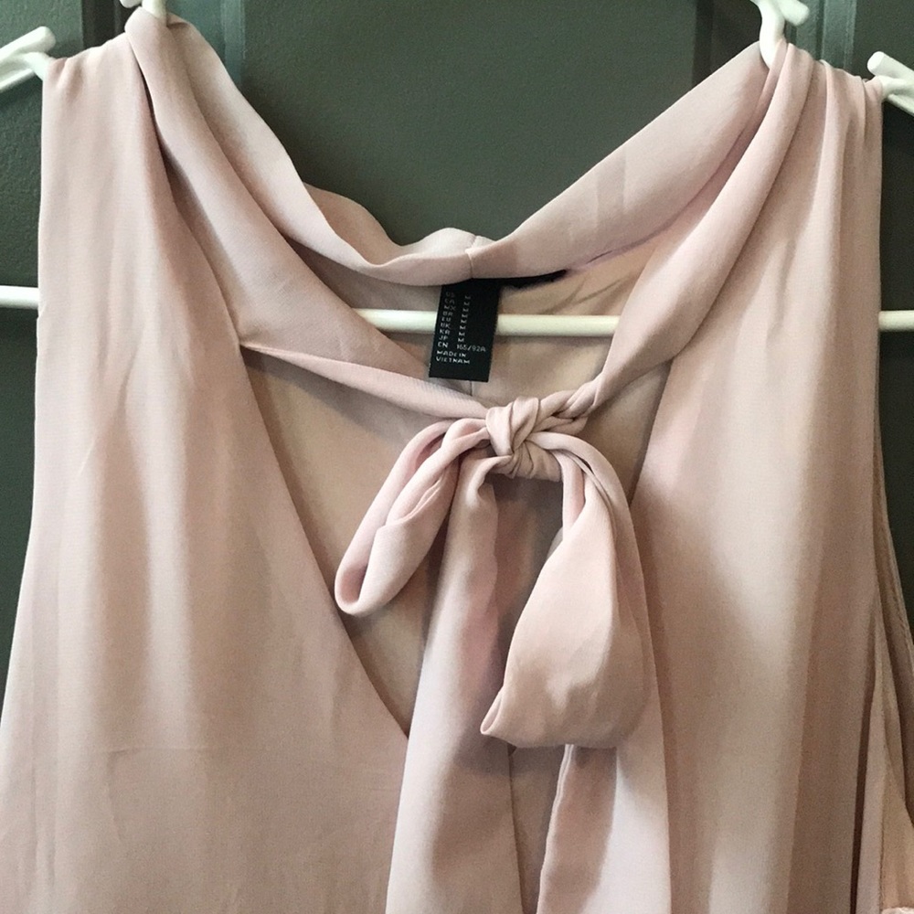 Forever 21 pale pink dress - Picture 3 of 6